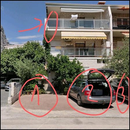 Omis - Private Ensuite Room With Balcony - Hotel Style Екстер'єр фото