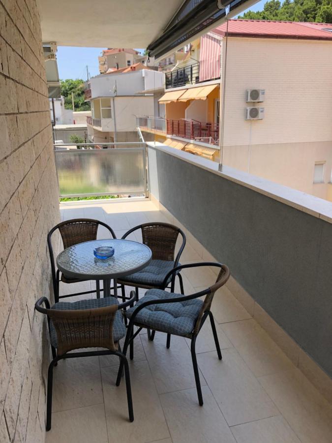 Omis - Private Ensuite Room With Balcony - Hotel Style Екстер'єр фото